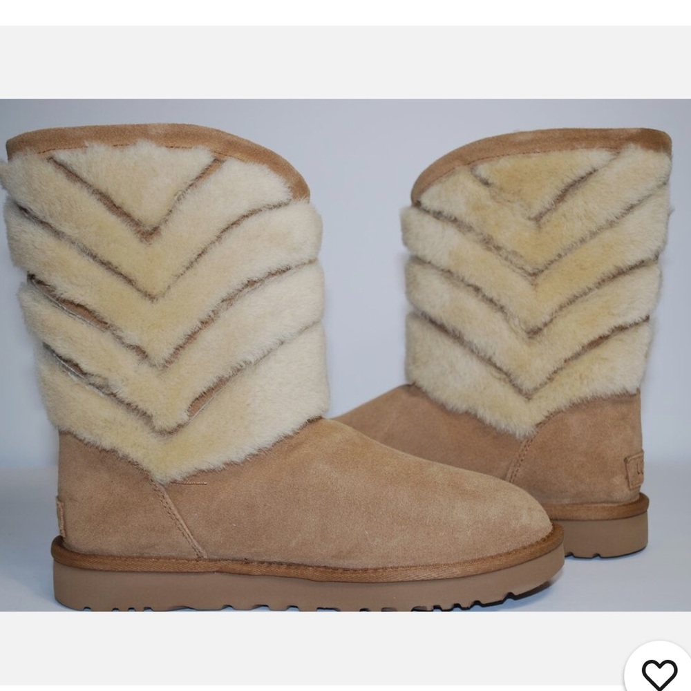 UGG Tania Chestnut Suede Exposed Sheepskin Short Boots US 7 Women’s